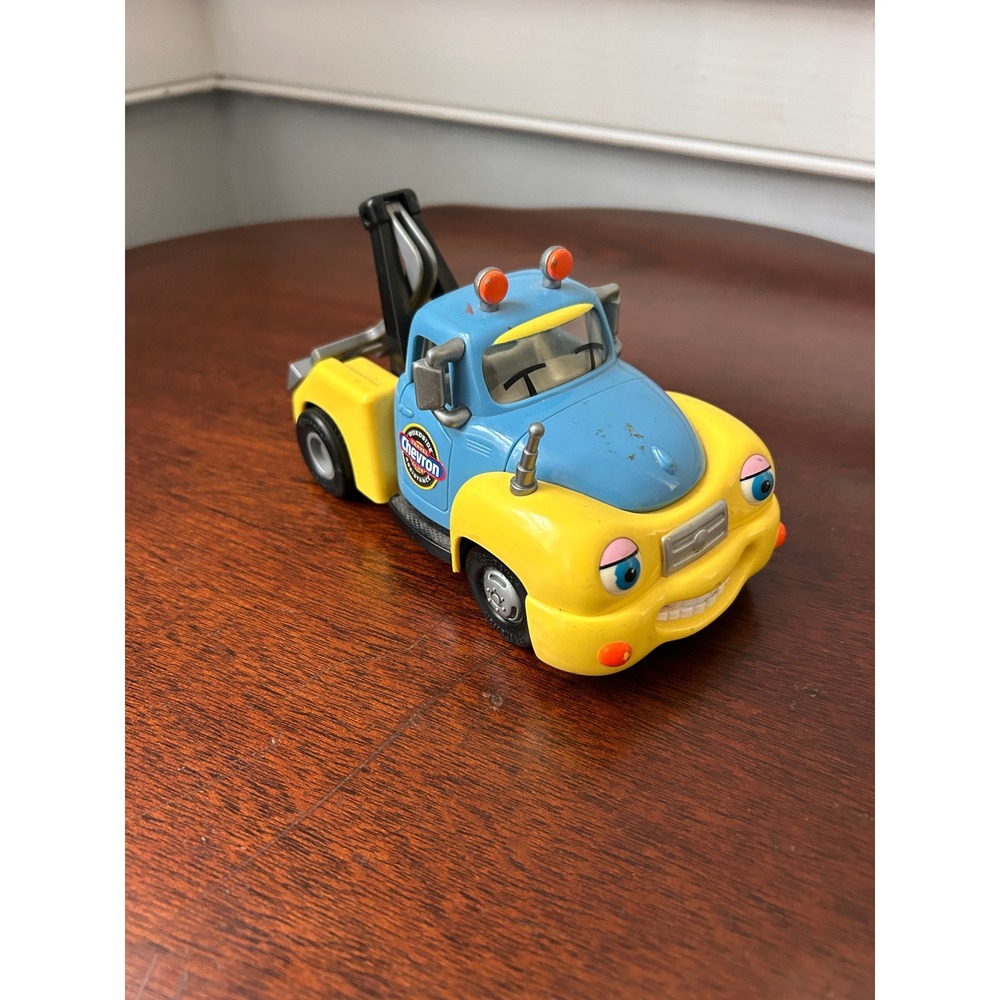 The Chevron Cars Trevor Tow Truck No 29 Blue Yellow 2001 Toy Vehicle